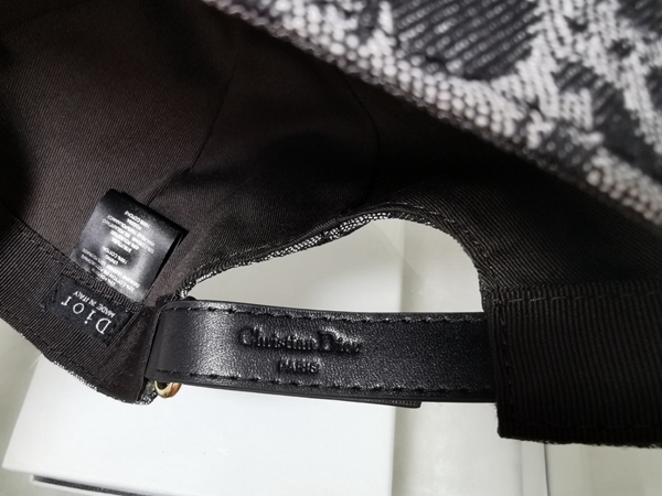 ブランド帽子角部分ディテール